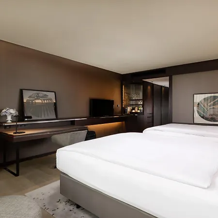 Отель Intercontinental - By Ihg 5*