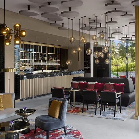 Intercontinental - By Ihg 5*