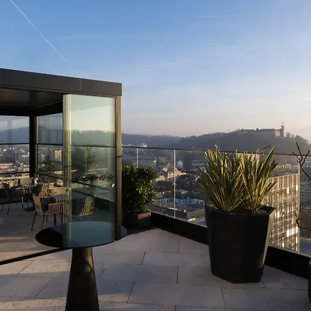 Intercontinental - By Ihg Hotel 5*