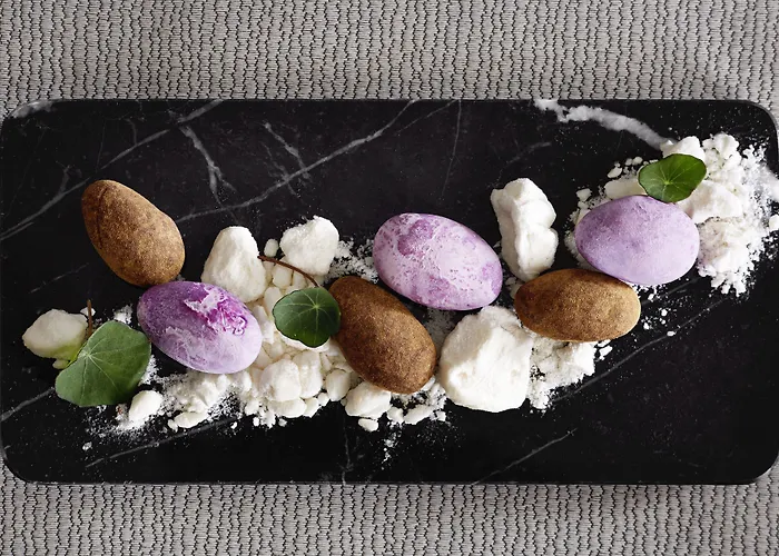 Intercontinental - By Ihg 5*