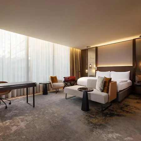 Intercontinental - By Ihg Hotell 5*